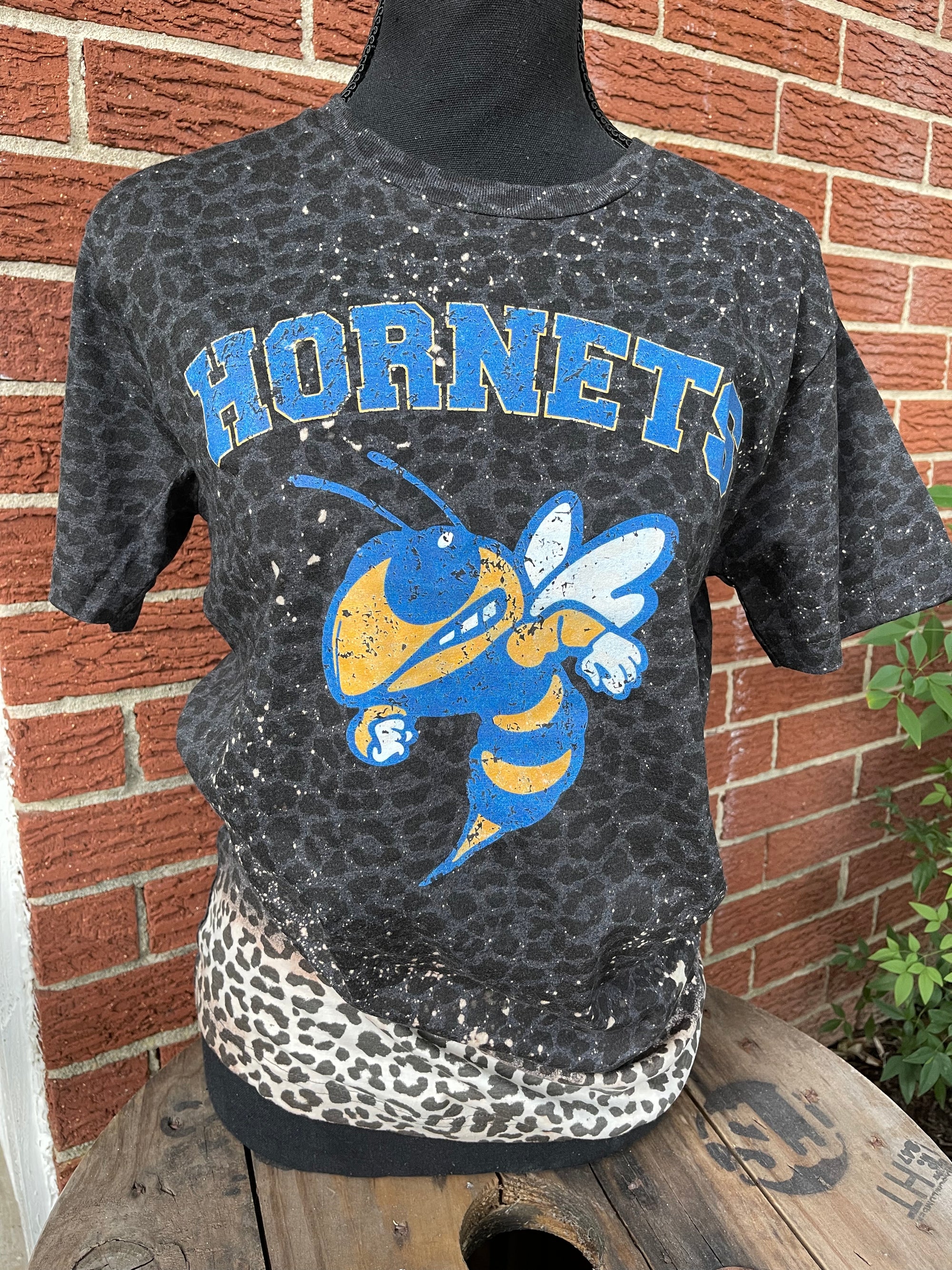 Hardin Hornets Bleached Distressed Tee